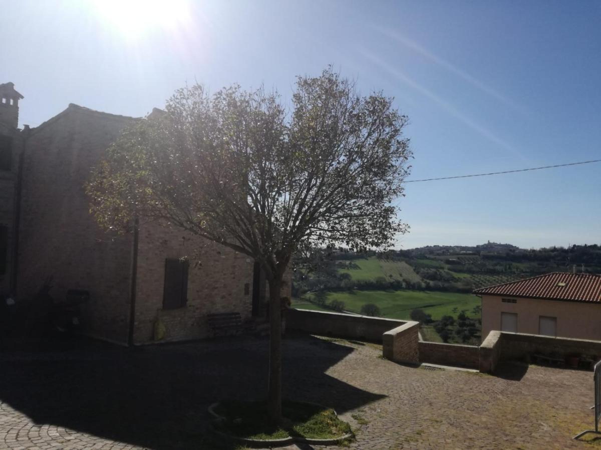 B&B Porta Girone Civitanova Alta Extérieur photo